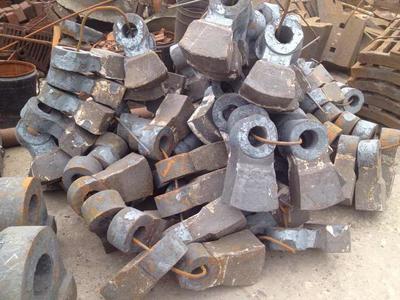 供應(yīng)破碎機合金錘頭價格D-河南嵩源實業(yè)